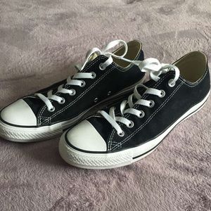 Black converse size 10